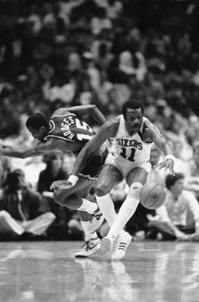 Bob McAdoo con Philadelphia 76ers nella semifinale di Conference 1986 contro Milwaukee Bucks (Ap)